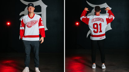 Detroit Tigers players wear Sergei Fedorov jerseys to ballpark